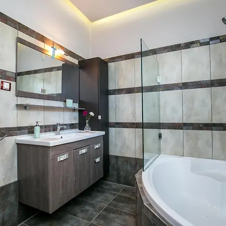 Aria Διαμέρισμα *