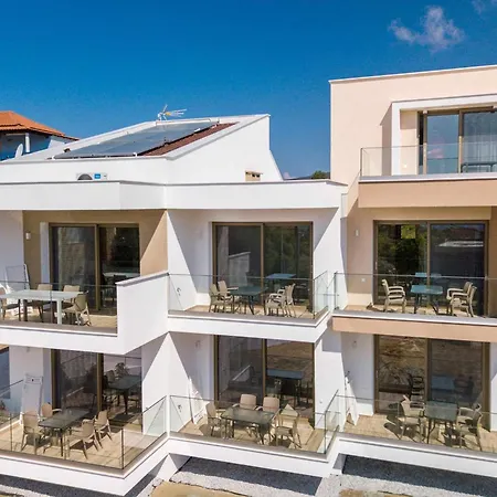 Aria * Λιμενάρια